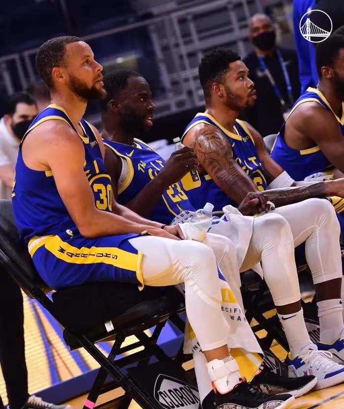  Doinb迎来十二赛季高光表现，澳大利亚队球迷沸腾！