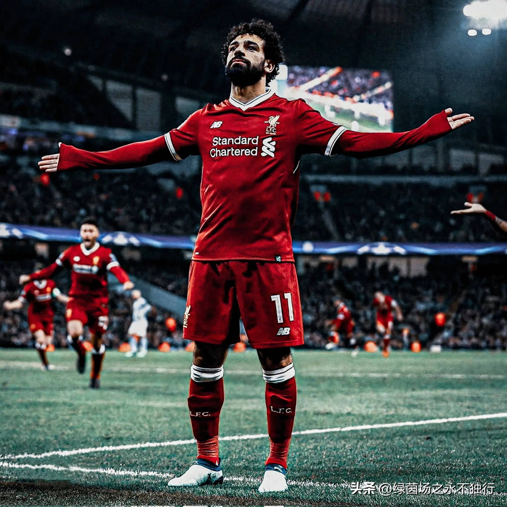 关于赛地聚焦——欧冠转会期热度飙升；利物浦绝杀压哨；悬念犹存；团队化学反应显著的信息