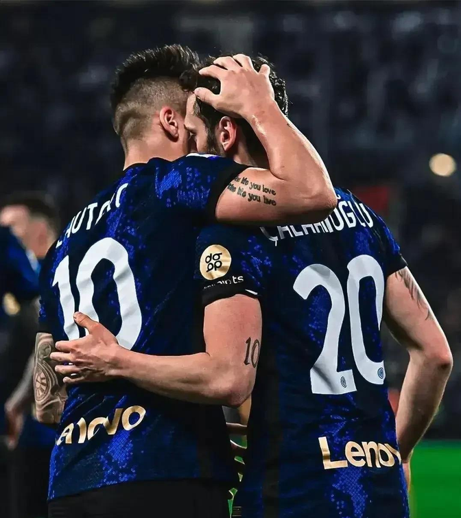 关于从波尔图转会期豪取连胜到那不勒斯门线救险备战德国杯，武汉三镇篮板制胜备战欧篮联的信息